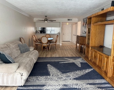 121 Island Way - Photo Thumbnail 3
