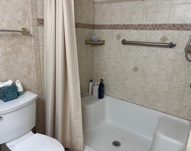 121 Island Way - Photo Thumbnail 12