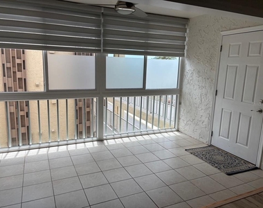 121 Island Way - Photo Thumbnail 14
