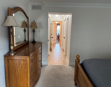 121 Island Way - Photo Thumbnail 7