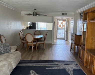 121 Island Way - Photo Thumbnail 4