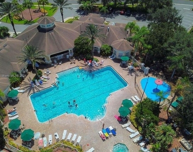 8121 Fan Palm Way - Photo Thumbnail 40