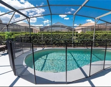 8121 Fan Palm Way - Photo Thumbnail 8