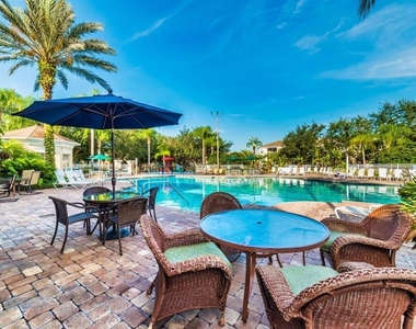 8121 Fan Palm Way - Photo Thumbnail 47