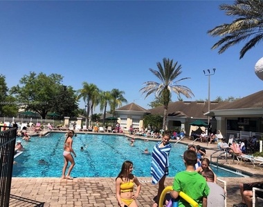 8121 Fan Palm Way - Photo Thumbnail 36