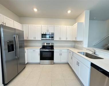 2655 Buttercup Lucine Lane - Photo Thumbnail 5