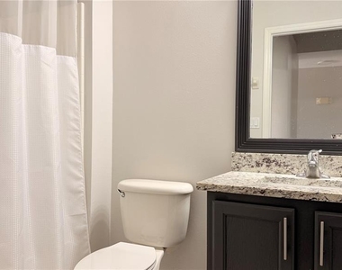 8517 Bay Lilly Loop - Photo Thumbnail 18