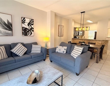8517 Bay Lilly Loop - Photo Thumbnail 6