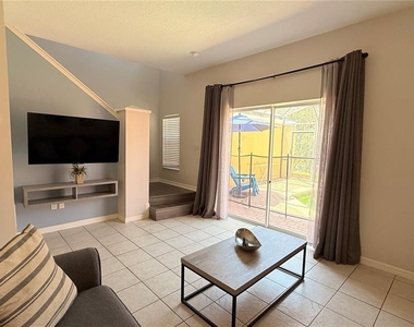 8517 Bay Lilly Loop - Photo Thumbnail 11