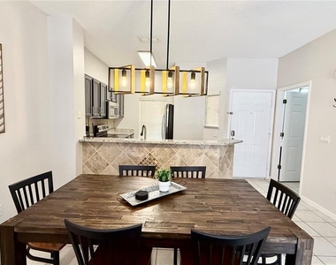 8517 Bay Lilly Loop - Photo Thumbnail 5