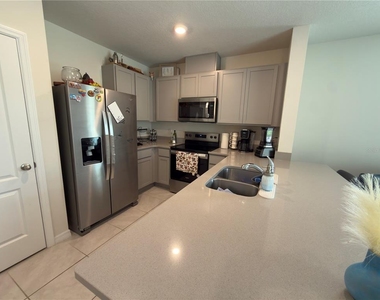 1206 Balsam Drive - Photo Thumbnail 6