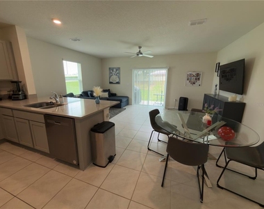 1206 Balsam Drive - Photo Thumbnail 9