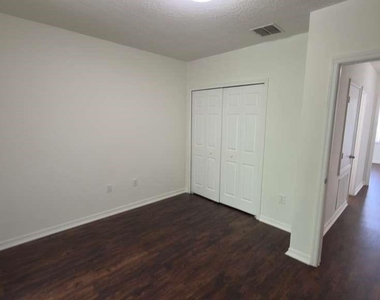 4317 Paradise Cove Court - Photo Thumbnail 25