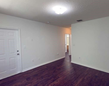 4317 Paradise Cove Court - Photo Thumbnail 31