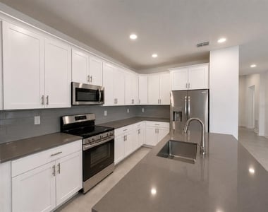 4619 Wandsworth Way - Photo Thumbnail 10