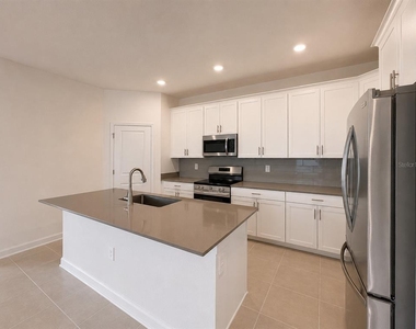 4619 Wandsworth Way - Photo Thumbnail 9
