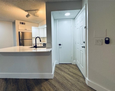 4630 Commander Drive - Photo Thumbnail 18