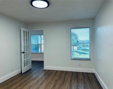 4630 Commander Drive - Photo Thumbnail 4