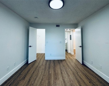 4630 Commander Drive - Photo Thumbnail 5