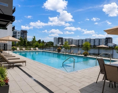 5579 Millenia Park Boulevard - Photo Thumbnail 10