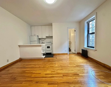 146 West 79th Street - Photo Thumbnail 3