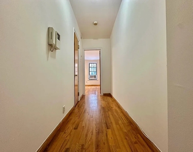 146 West 79th Street - Photo Thumbnail 8