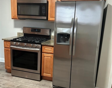 2406 Birch Street - Photo Thumbnail 5