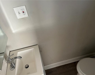 2406 Birch Street - Photo Thumbnail 7