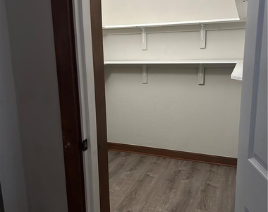 2406 Birch Street - Photo Thumbnail 6