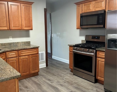 2406 Birch Street - Photo Thumbnail 4