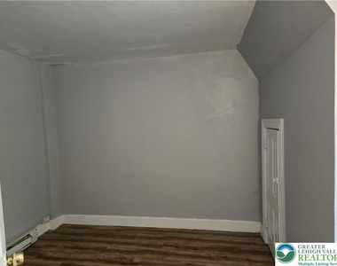 436 Pierce Street - Photo Thumbnail 11