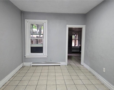 436 Pierce Street - Photo Thumbnail 3