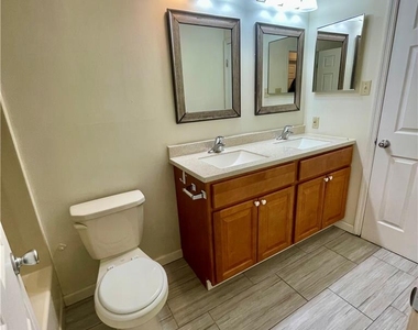 1316 S Fountain Street - Photo Thumbnail 22