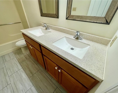1316 S Fountain Street - Photo Thumbnail 25