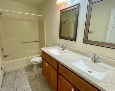1316 S Fountain Street - Photo Thumbnail 24