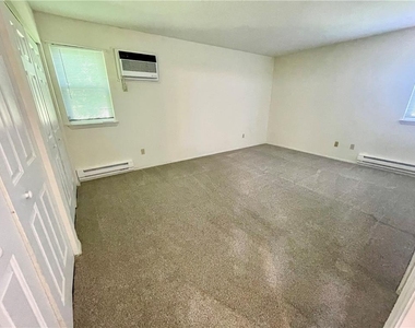 1316 S Fountain Street - Photo Thumbnail 26