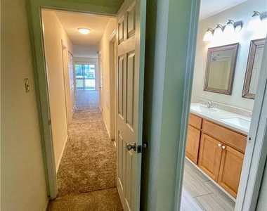 1316 S Fountain Street - Photo Thumbnail 29