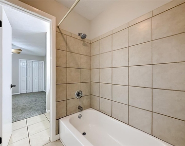 2113 Ne 38th Avenue - Photo Thumbnail 32