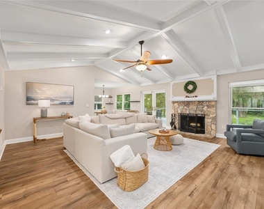 8140 Nw 48th Lane - Photo Thumbnail 6