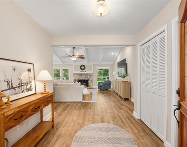 8140 Nw 48th Lane - Photo Thumbnail 4
