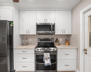 8140 Nw 48th Lane - Photo Thumbnail 19