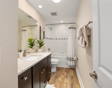 8140 Nw 48th Lane - Photo Thumbnail 34