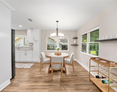 8140 Nw 48th Lane - Photo Thumbnail 13