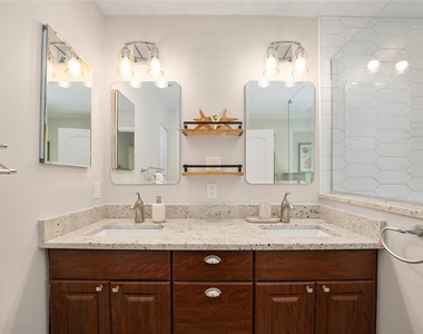 8140 Nw 48th Lane - Photo Thumbnail 28