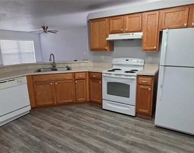 16 Walnut Run Court - Photo Thumbnail 4