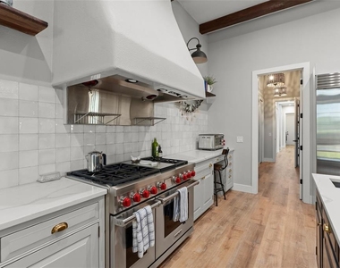 9720 Covent Garden Drive - Photo Thumbnail 18