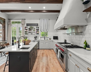 9720 Covent Garden Drive - Photo Thumbnail 20