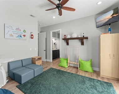 9720 Covent Garden Drive - Photo Thumbnail 54