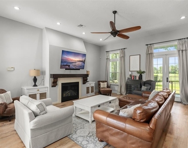 9720 Covent Garden Drive - Photo Thumbnail 7