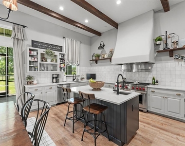 9720 Covent Garden Drive - Photo Thumbnail 17